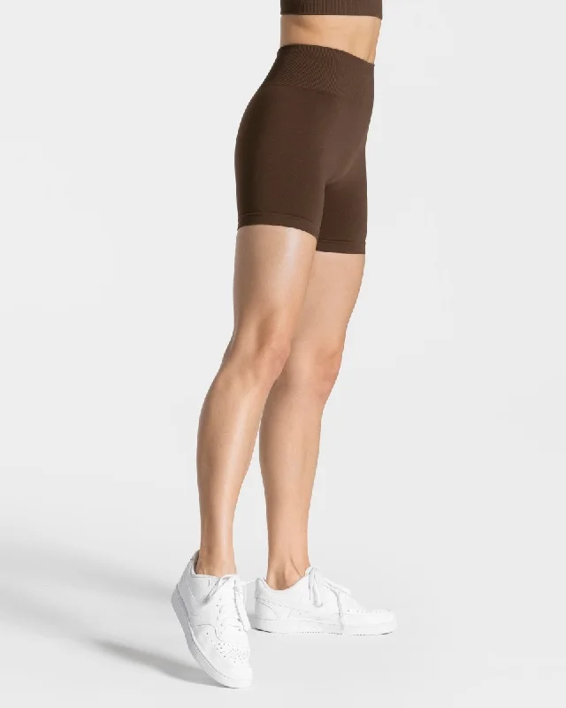 Price Reduction Timeless Scrunch Short "Dunkelbraun"